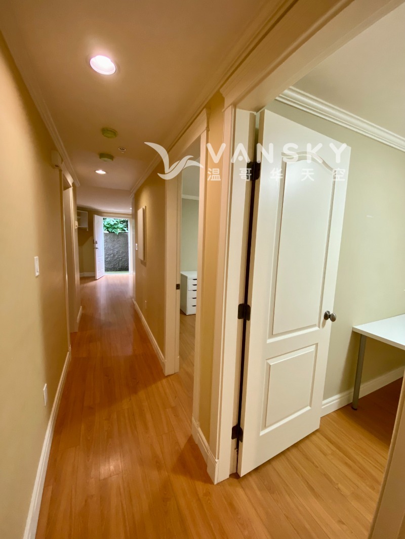 230202155239_3 Hallway.JPG